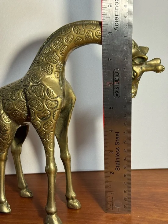 Brass Giraffe Figurine - Textured Metal Décor - Picture 10 of 11